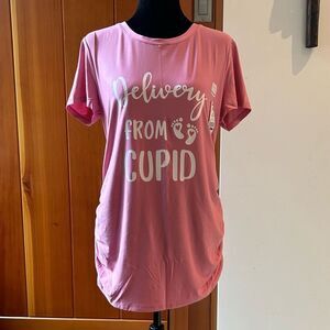 NWT Maternity Graphic Tee Pink